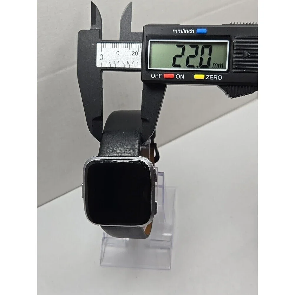 Fitbit Versa FB505 Special Edition Silver Smartwatch Activity Tracker No Charger